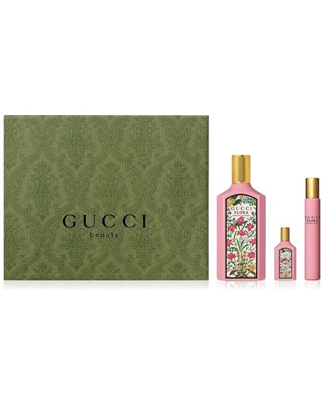 Gucci Flora Gorgeous Gardenia 3 Piece Set Eau de Parfum for .